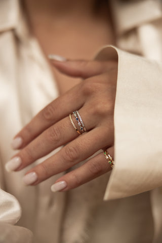 YVES | HALF ETERNITY RING WHITE GOLD