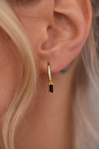 HUGGIES EN PIERRE NOIRE