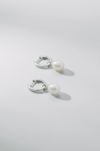 GOUTTE DE PERLE || HUGGIES