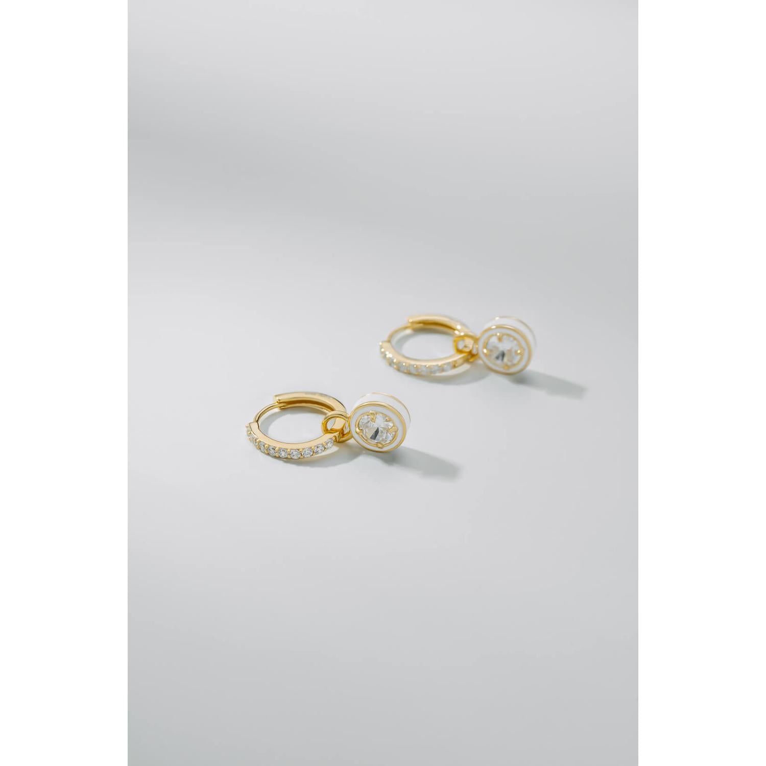 CHRISSIE | HUGGIES – One Dame Lane