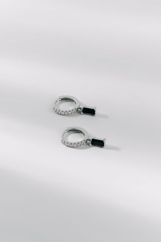 BLACK STONE DROP | HUGGIES SILVER