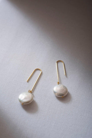 PEARL STEM | EARRINGS
