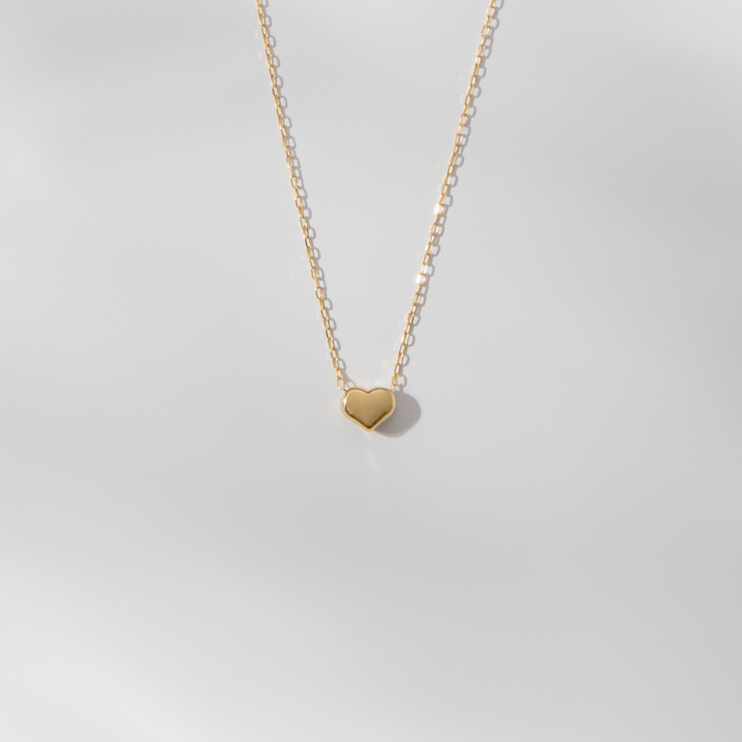 18K GOLD HEART NECKLACE – One Dame Lane - Main Image