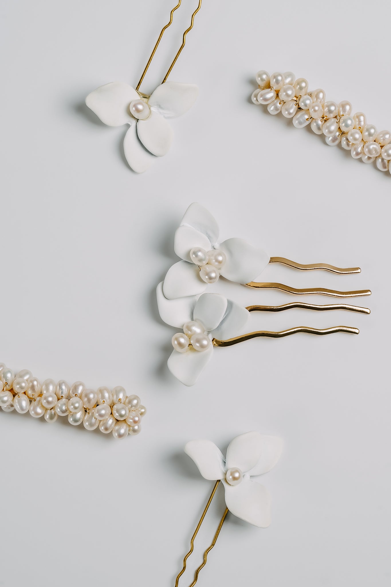 TIGE DE MAGNOLIA || DES BOUCLES D'OREILLES