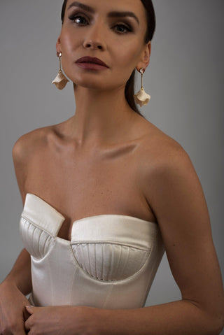 TALLO DE LIRIO || ARETES