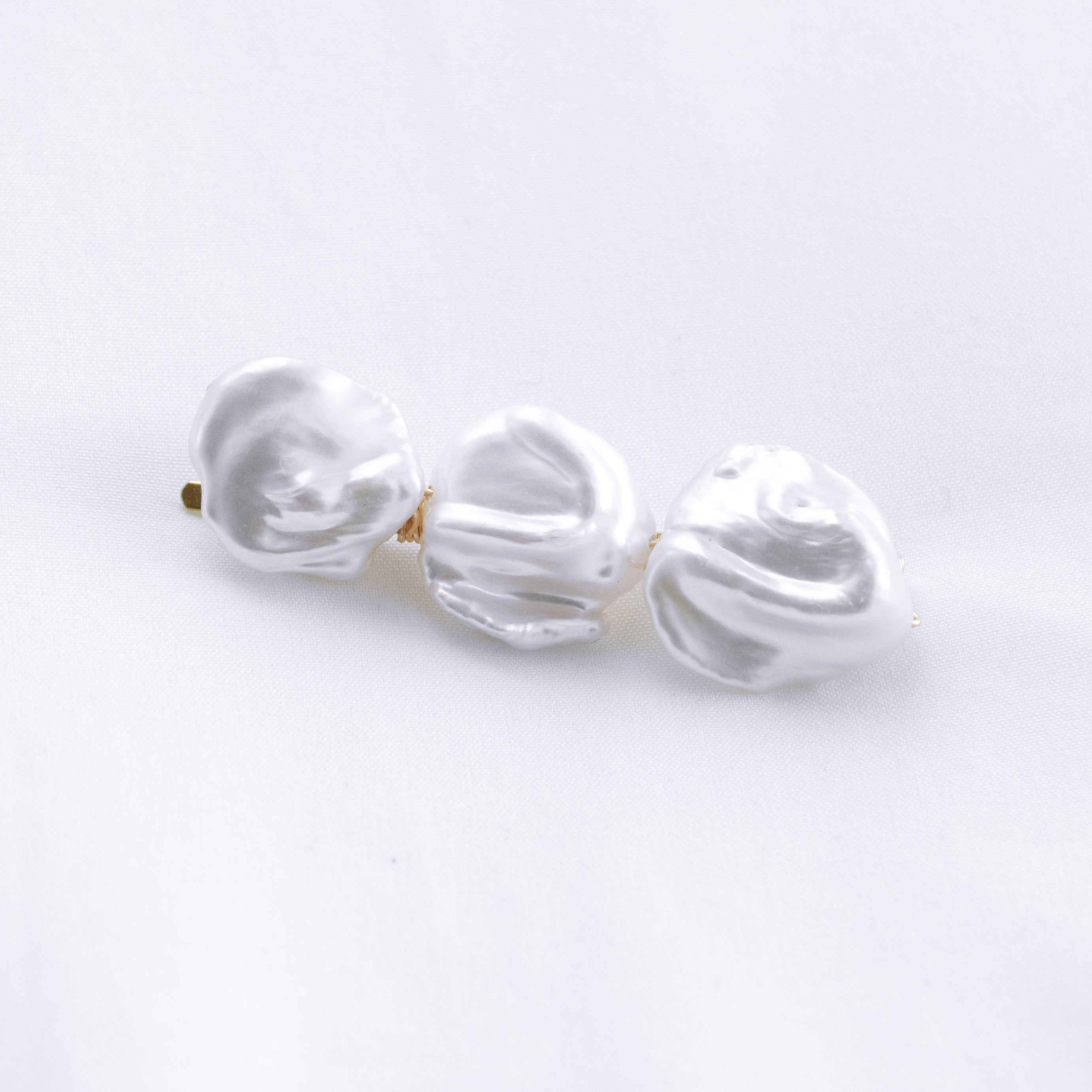 Baroque Pearl Hair Slide from One Dame Lane Bridal Jewellery