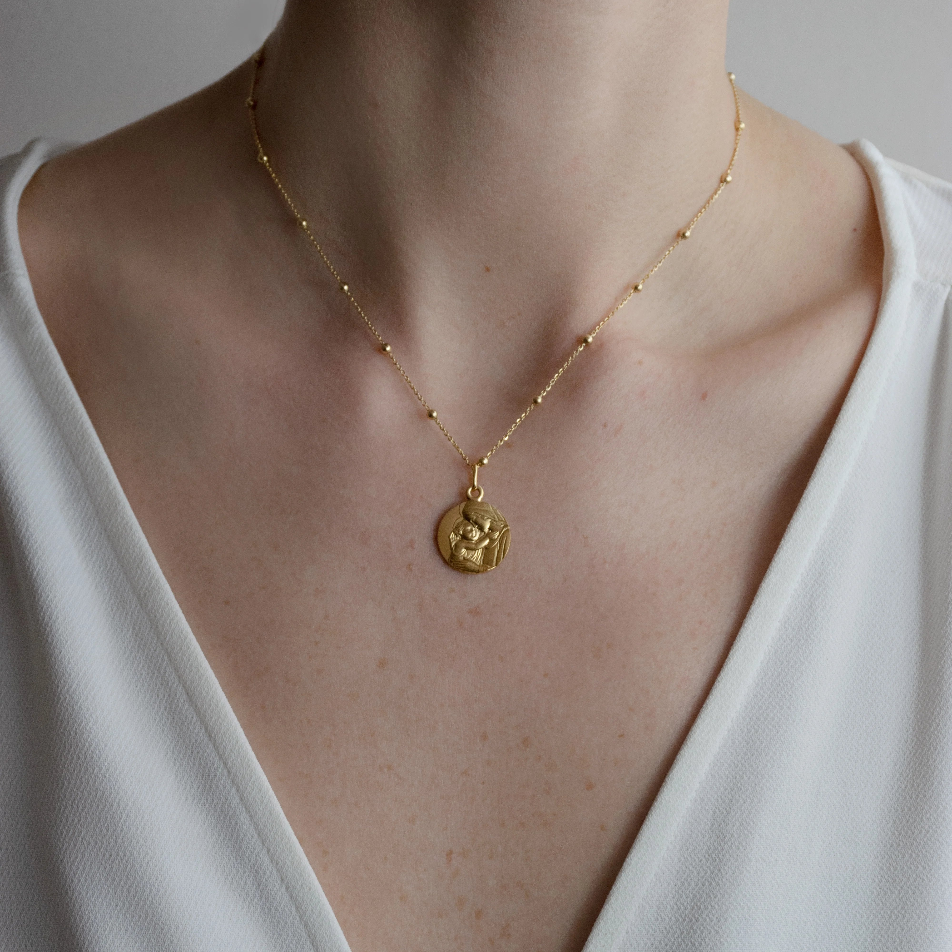 EMBRASSE || COLLIER