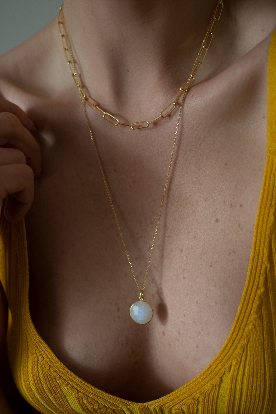 MOONSTONE || NECKLACE